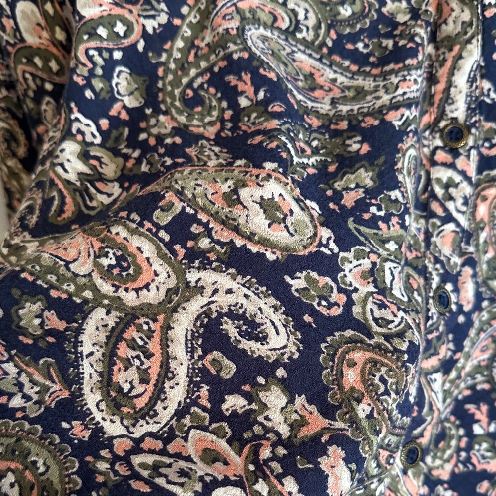 Westport‎ Navy and Pink Paisley Blouse - Picture 5 of 13